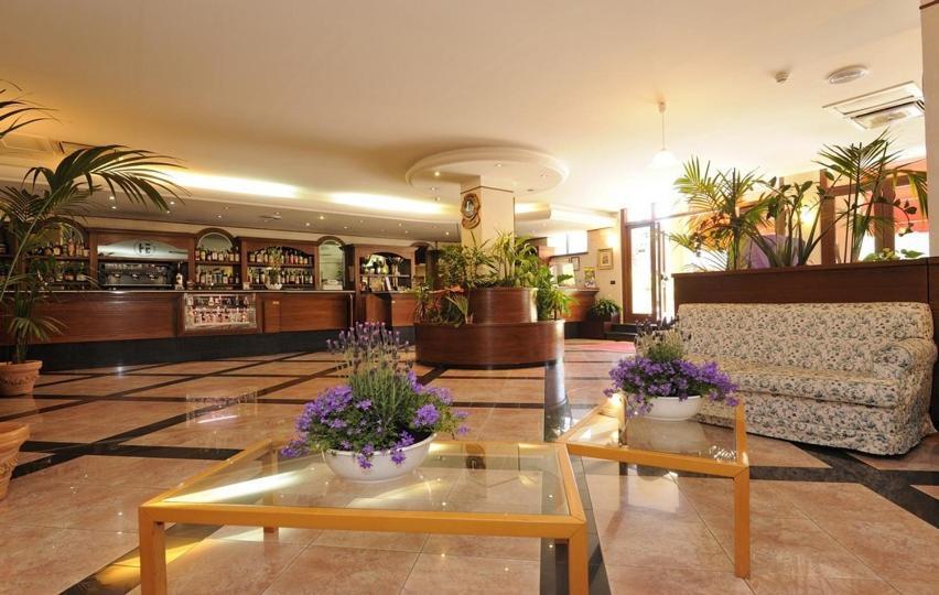 Hotel Europa Norcia Exterior photo