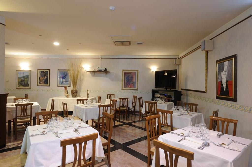 Hotel Europa Norcia Exterior photo